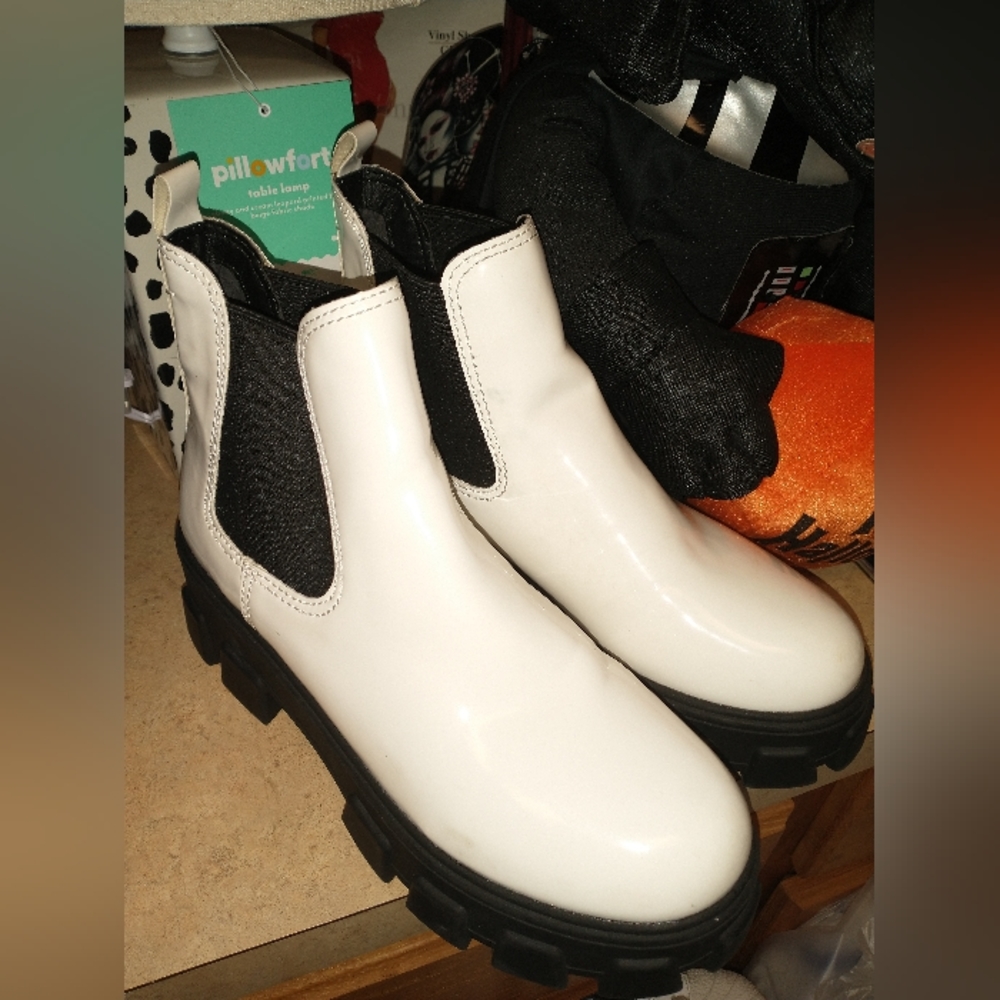 Ladies boots - Picture 4 of 6